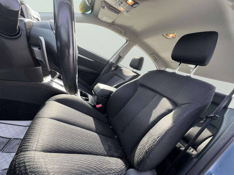 2010 Subaru Legacy 2.5i Premium