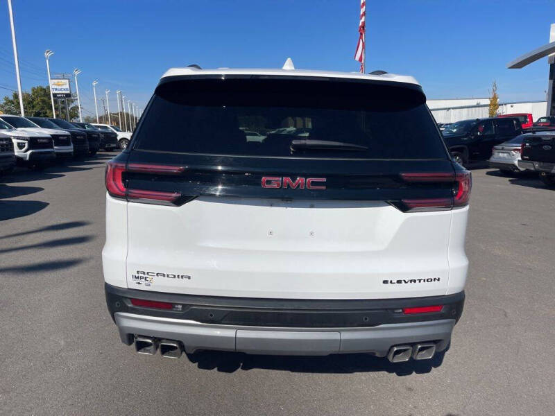 2025 GMC Acadia Elevation