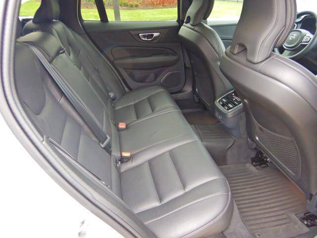 2025 Volvo V60 Cross Country B5 Ultra