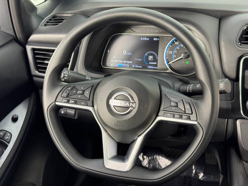 2025 Nissan LEAF S