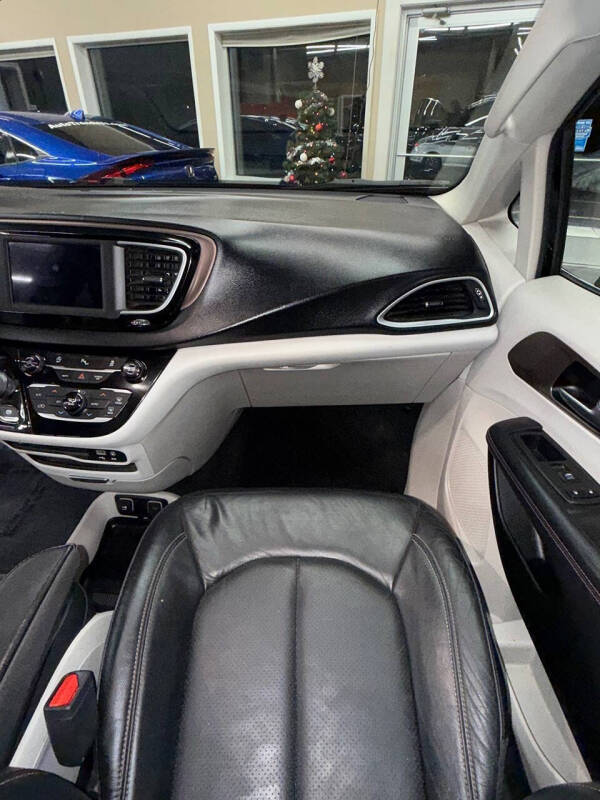 2018 Chrysler Pacifica Touring L