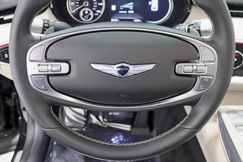 2024 Genesis GV70 2.5T Standard