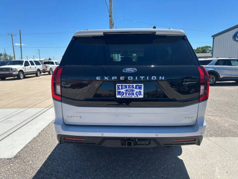 2026 Ford Expedition MAX Active