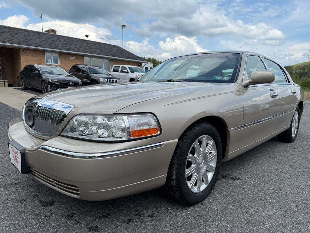 2010 Lincoln Town Car 7