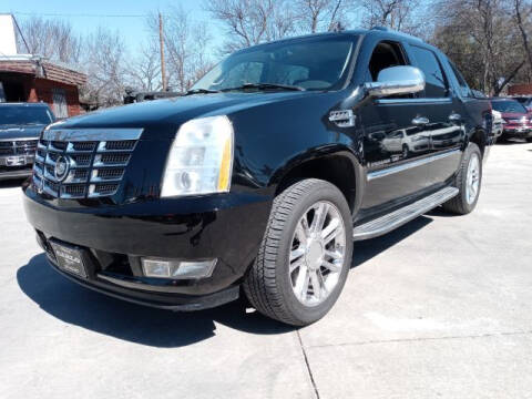 2007 Cadillac Escalade EXT for sale at CARLO MOTORS, INC. in San Antonio TX
