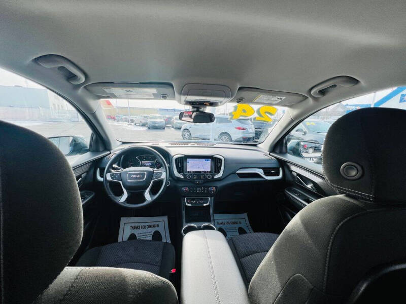 2024 GMC Terrain SLE