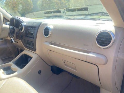 2004 Ford Expedition Eddie Bauer