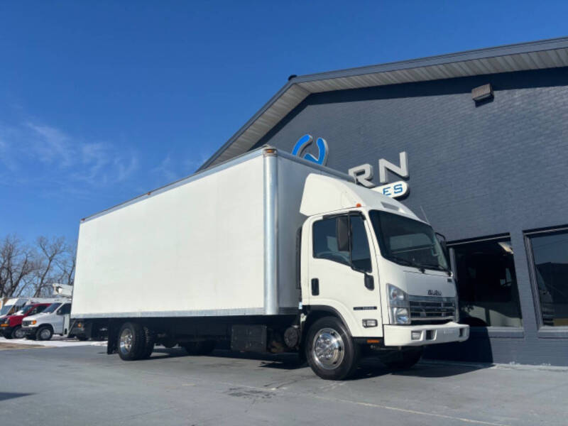 2015 Isuzu NRR 24FT Box Van