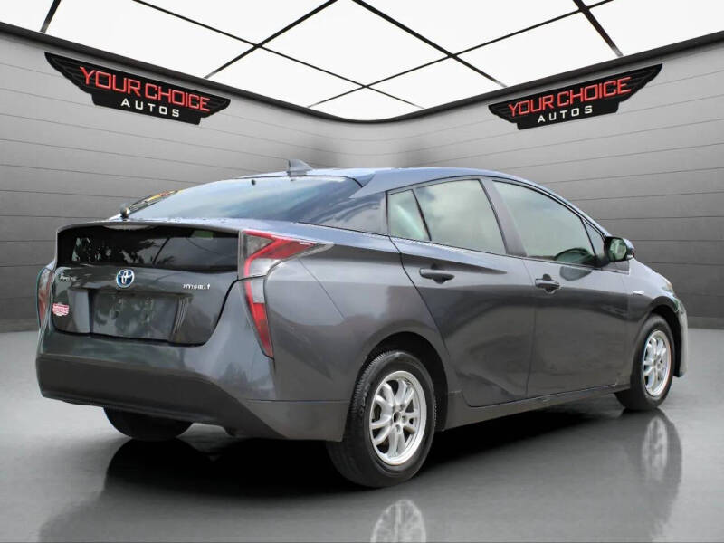 2017 Toyota Prius Two