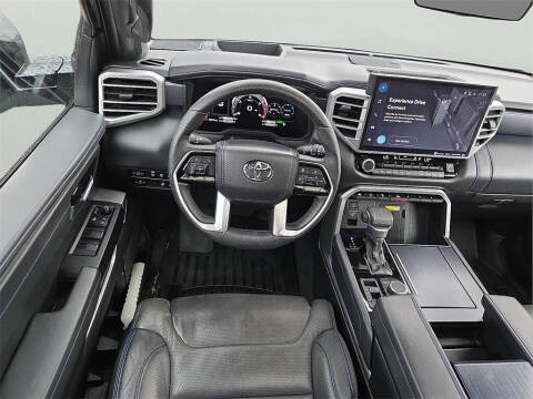 2023 Toyota Sequoia SR5