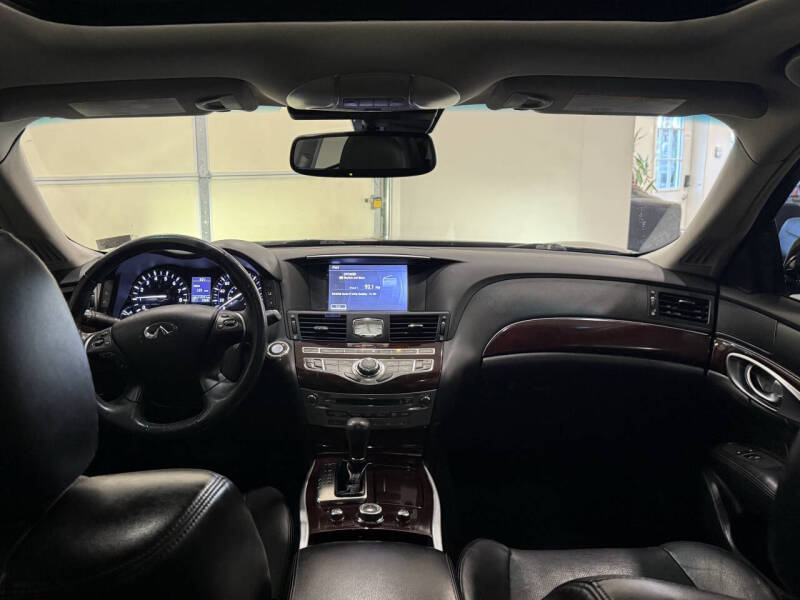 2015 Infiniti Q70L 3.7