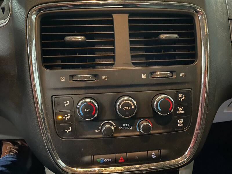 2015 Dodge Grand Caravan SE