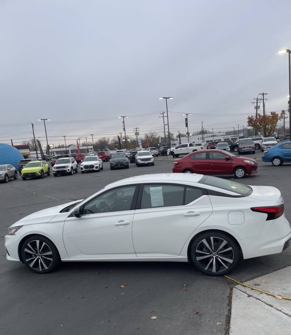 2022 Nissan Altima for sale at Axio Auto Boise in Boise, ID