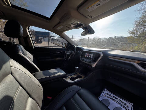 2017 GMC Acadia Denali