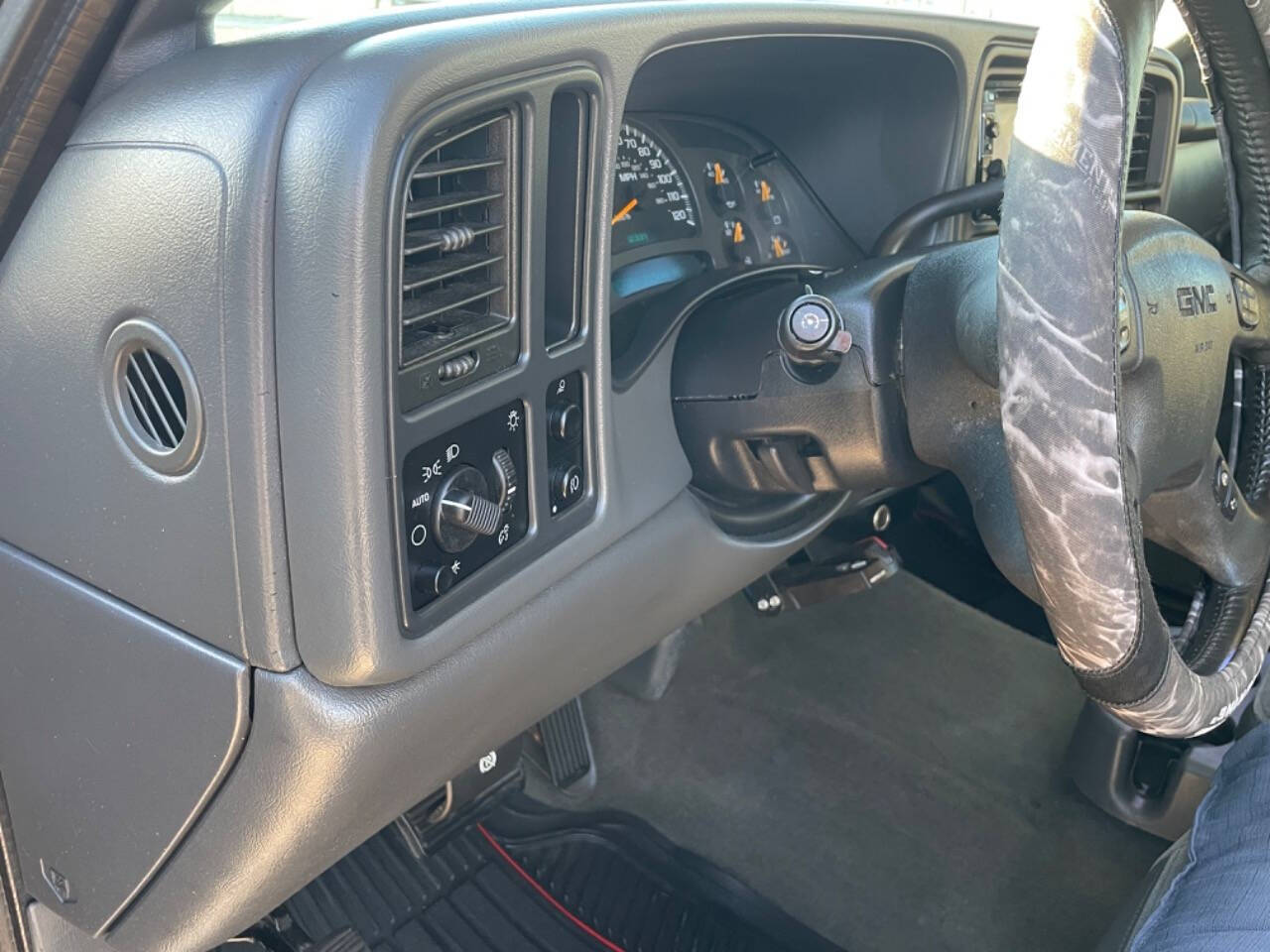 2004 GMC Sierra 1500 for sale at LP Automotive, LLC in Shelbyville, TN