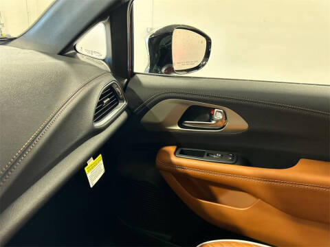 2026 Chrysler Pacifica Pinnacle