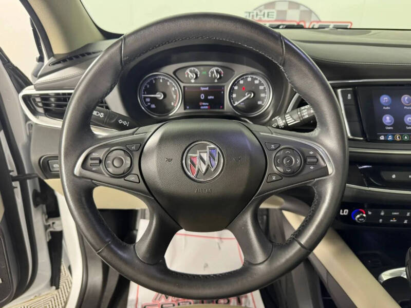 2020 Buick Enclave Essence