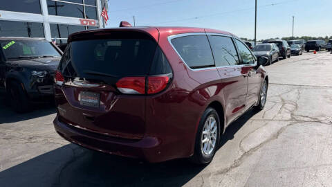 2017 Chrysler Pacifica Touring