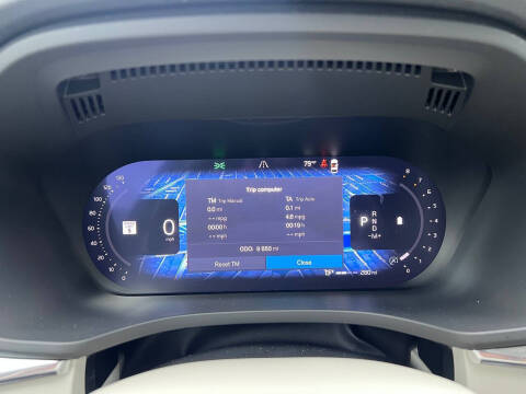 2025 Volvo XC60 B5 Plus Dark Theme
