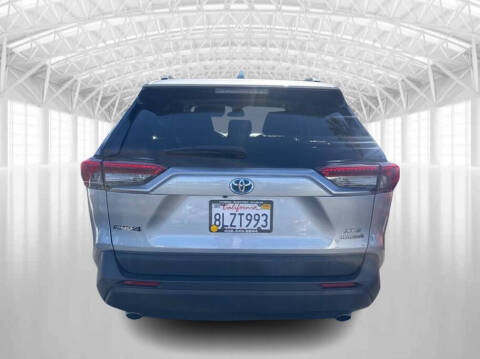 2019 Toyota RAV4 Hybrid XLE