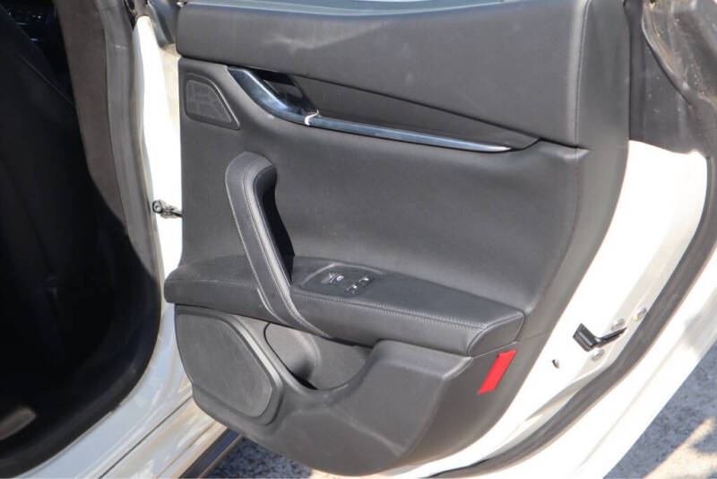 2019 Maserati Ghibli