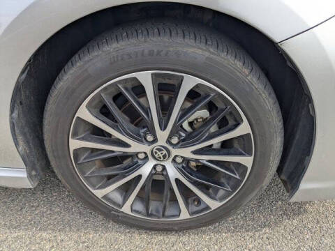 2020 Toyota Camry SE