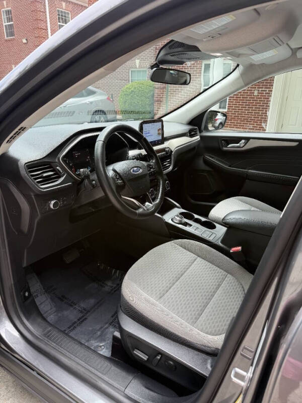 2021 Ford Escape SE