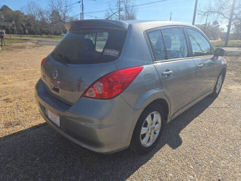 2011 Nissan Versa 1.8 SL