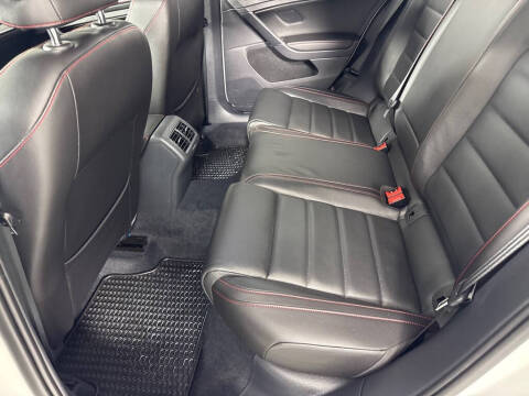 2021 Volkswagen Golf GTI S