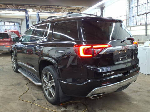 2017 GMC Acadia Denali