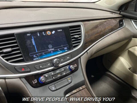 2017 Buick LaCrosse Essence