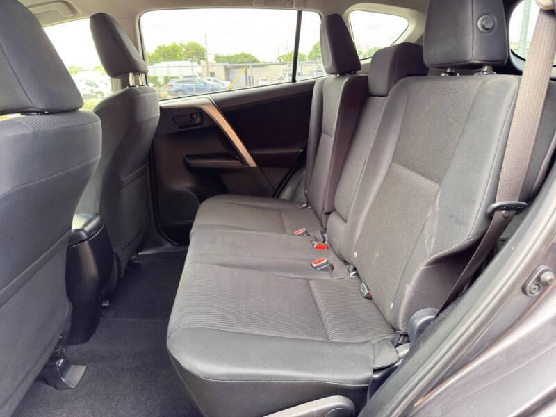 2017 Toyota RAV4 LE