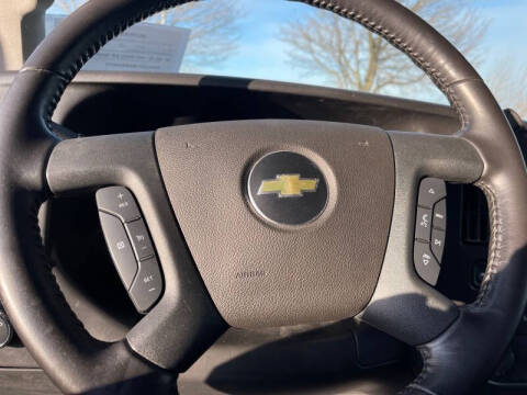 2023 Chevrolet Express 2500