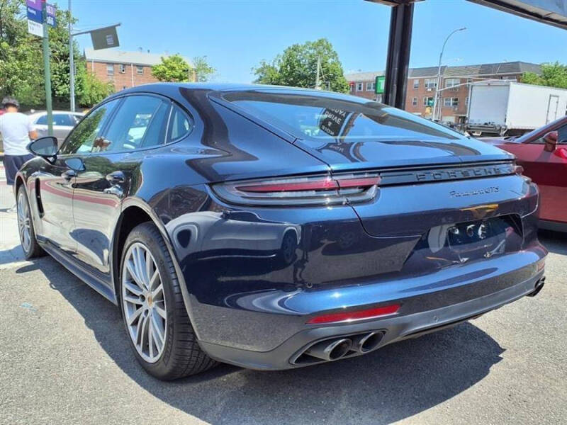 2019 Porsche Panamera GTS