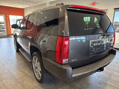 2011 Cadillac Escalade Luxury