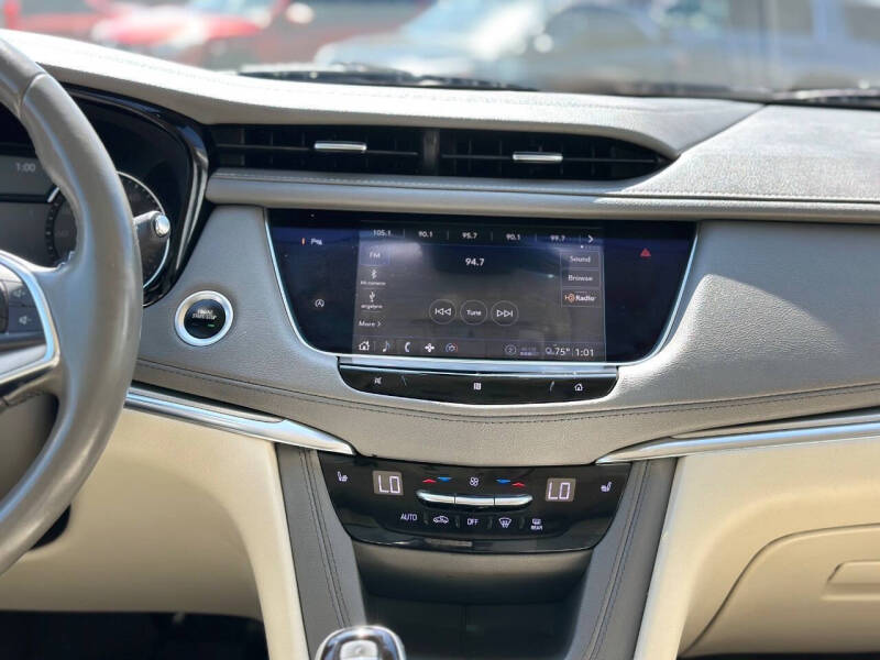 2020 Cadillac XT5 Premium Luxury