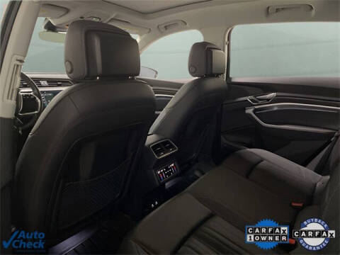 2023 Audi e-tron quattro Premium Plus