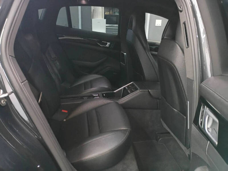 2018 Porsche Panamera