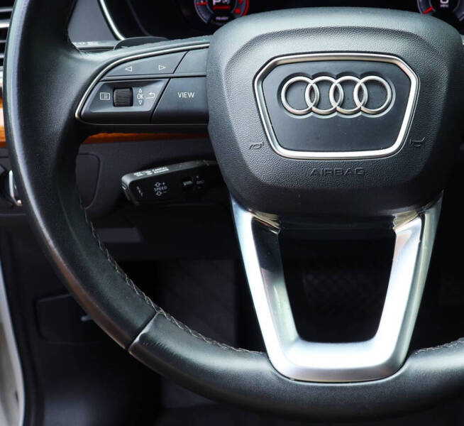 2022 Audi Q5 quattro S line Prem Plus 45 TFSI