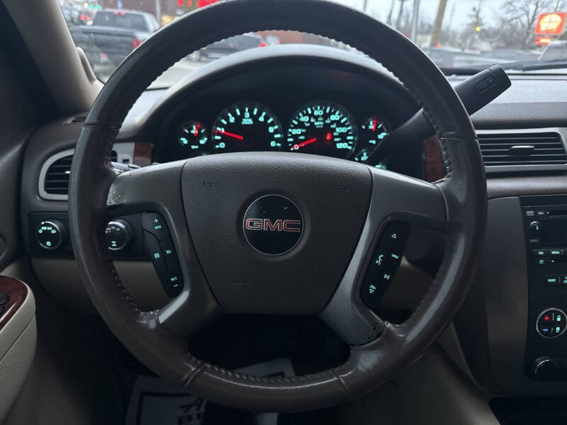 2011 GMC Yukon XL SLT