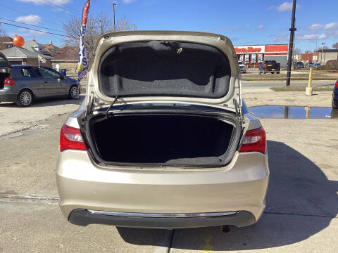 2013 Chrysler 200 Touring