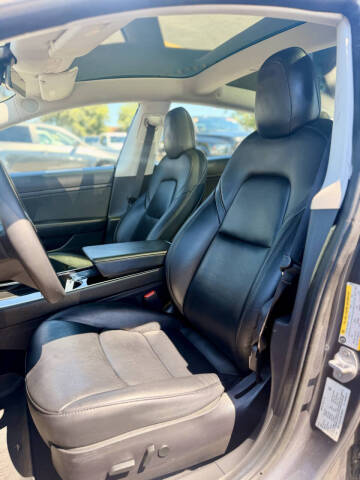 2020 Tesla Model 3 Standard Range Plus