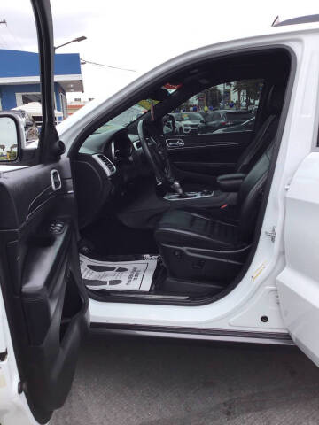 2018 Jeep Grand Cherokee Sterling Edition