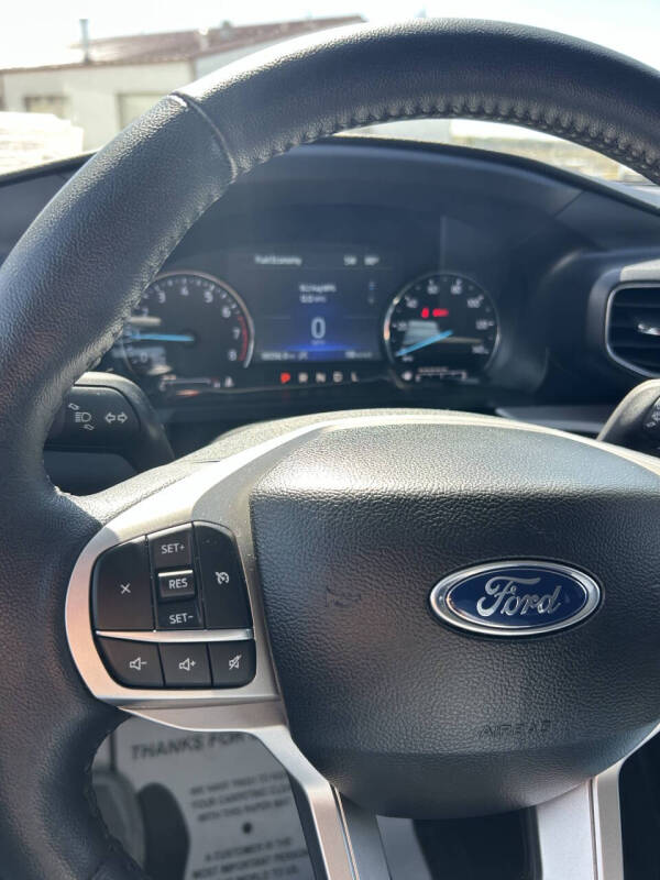 2023 Ford Explorer XLT