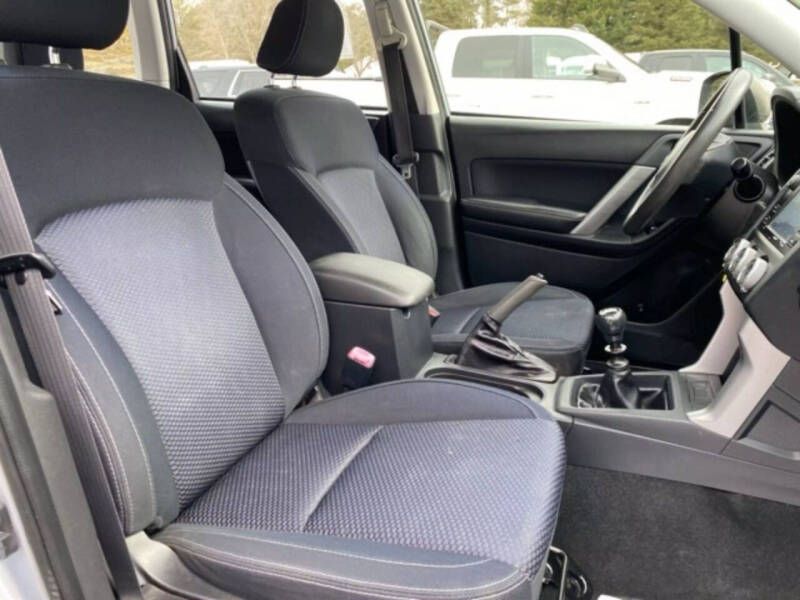 2016 Subaru Forester 2.5i