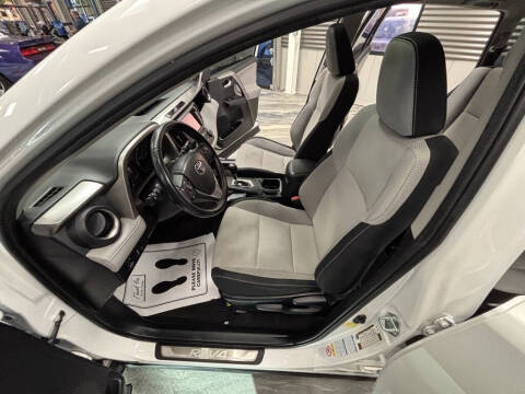 2017 Toyota RAV4 Hybrid XLE