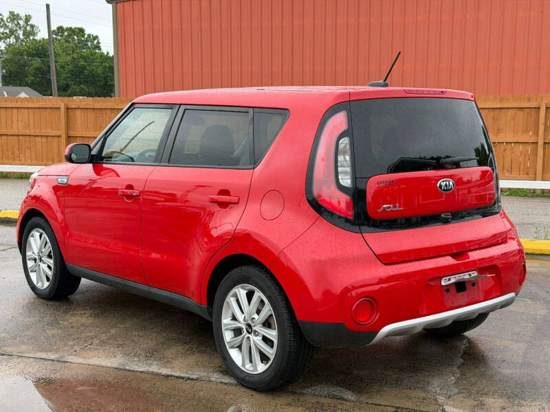 2017 Kia Soul +