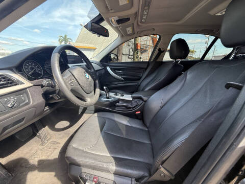 2017 BMW 3 Series 320i xDrive