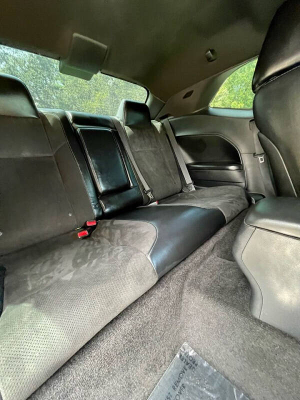 2015 Dodge Challenger R/T Plus