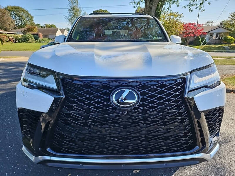 2022 Lexus LX 600 F SPORT Handling